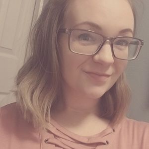 Meet your Posher, Stacy